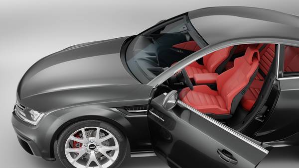 Seitenansicht eines dunklen Fahrzeugs mit geöffneter Tür und leuchtend rotem Innenraum.