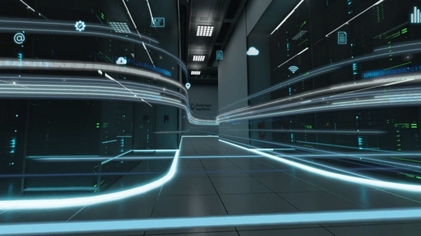 Rechenzentrum mit futuristisch animierten Lichtlinien, die Datenströme symbolisieren; darüber schweben Icons für IT-Funktionen wie Cloud oder WLAN.